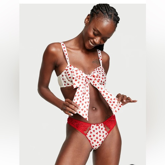 VICTORIA SECRET DREAM ANGELS
Wicked Unlined Bow Balconette Bra - Picture 3 of 8